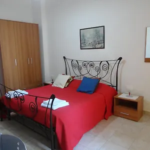villa-teresa-lecce.lecce-hotels.com/