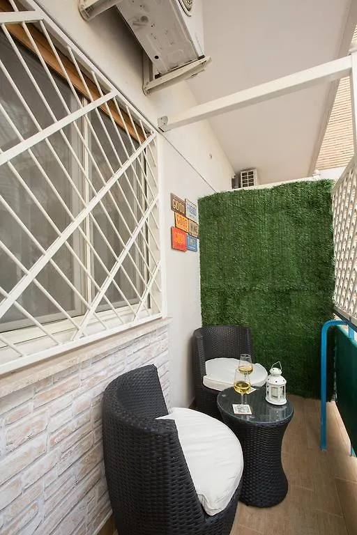 Relais Tiburtina Bed & Breakfast Rome Italy