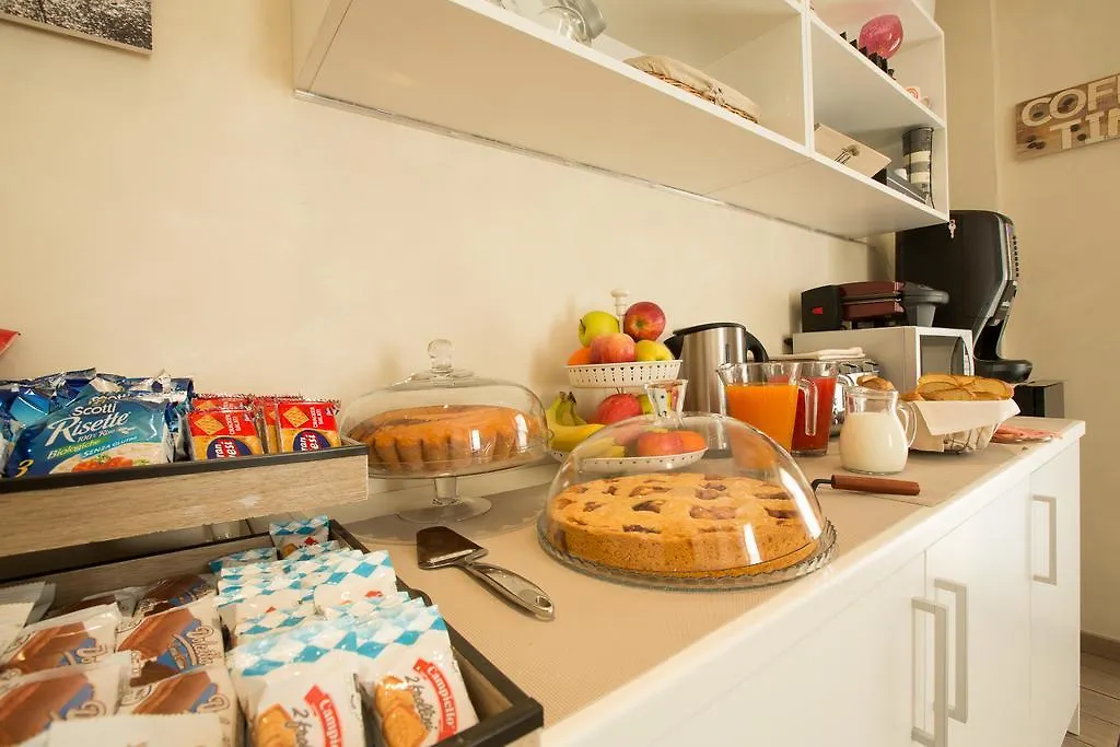 Relais Tiburtina Bed & Breakfast Rome